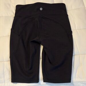 Lululemon Athletica invigorate 8” pocket Black Biker running Shorts
